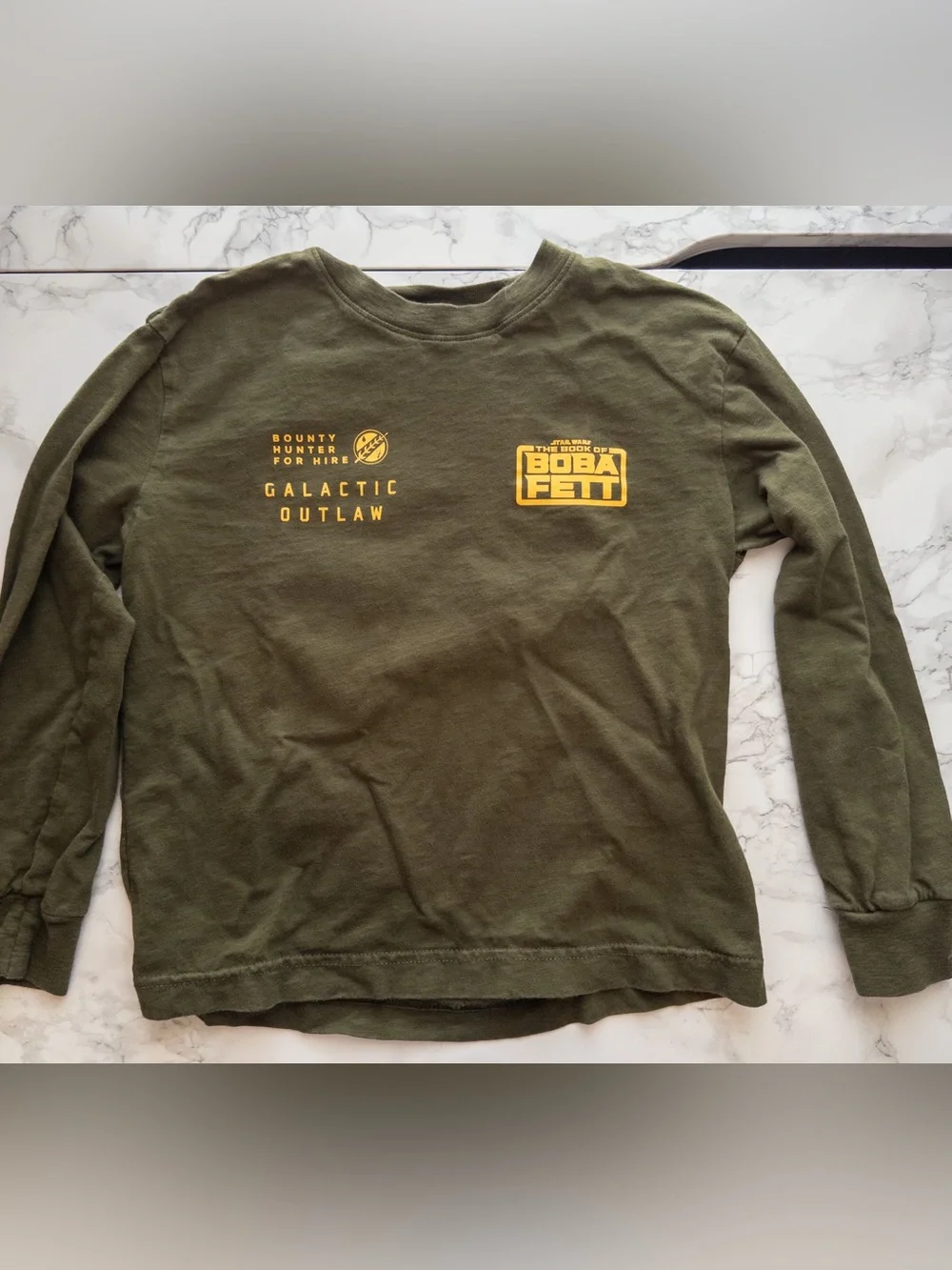 EUC Star Wars Boba Fett Gap boy long sleeve t-shirt olive